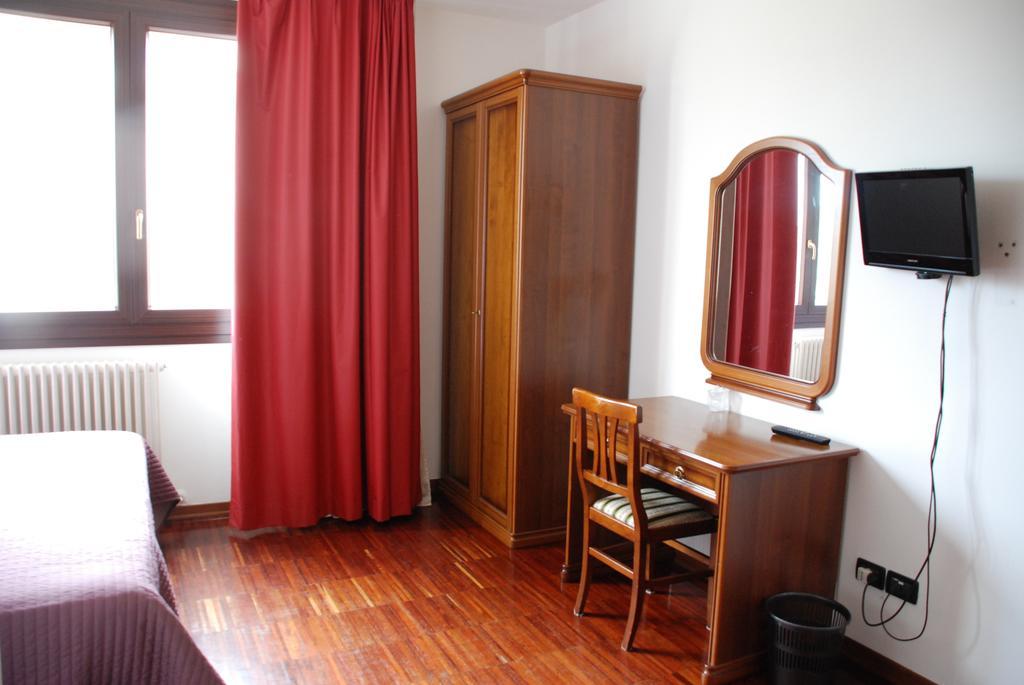 Beverara B&B Bolonia Habitación foto